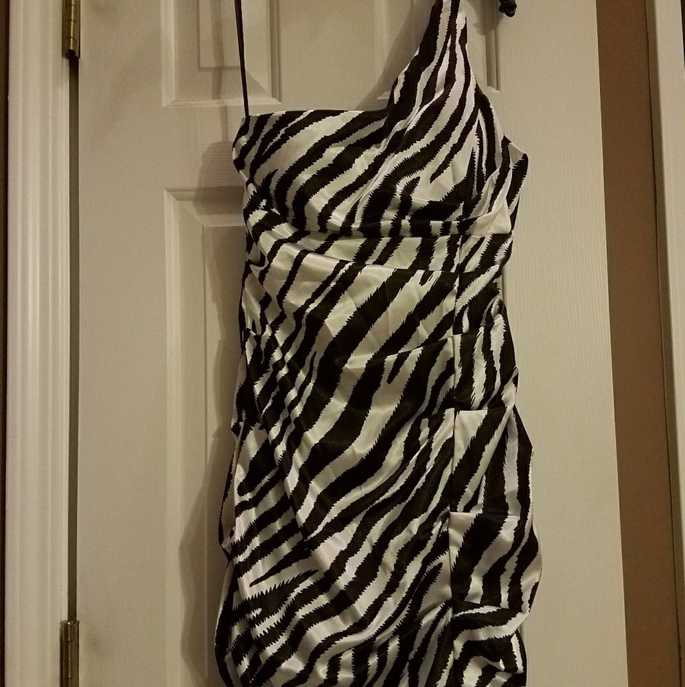 Black and white dress